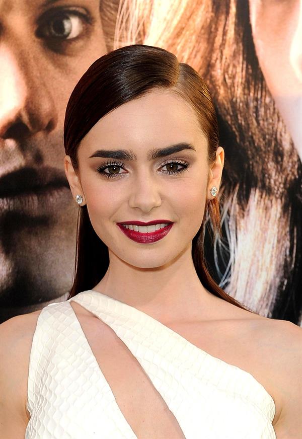 Lily Collins The Mortal Instruments City Of Bones Premiere LA 8/12/2013 