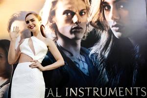 Lily Collins The Mortal Instruments City Of Bones Premiere LA 8/12/2013 