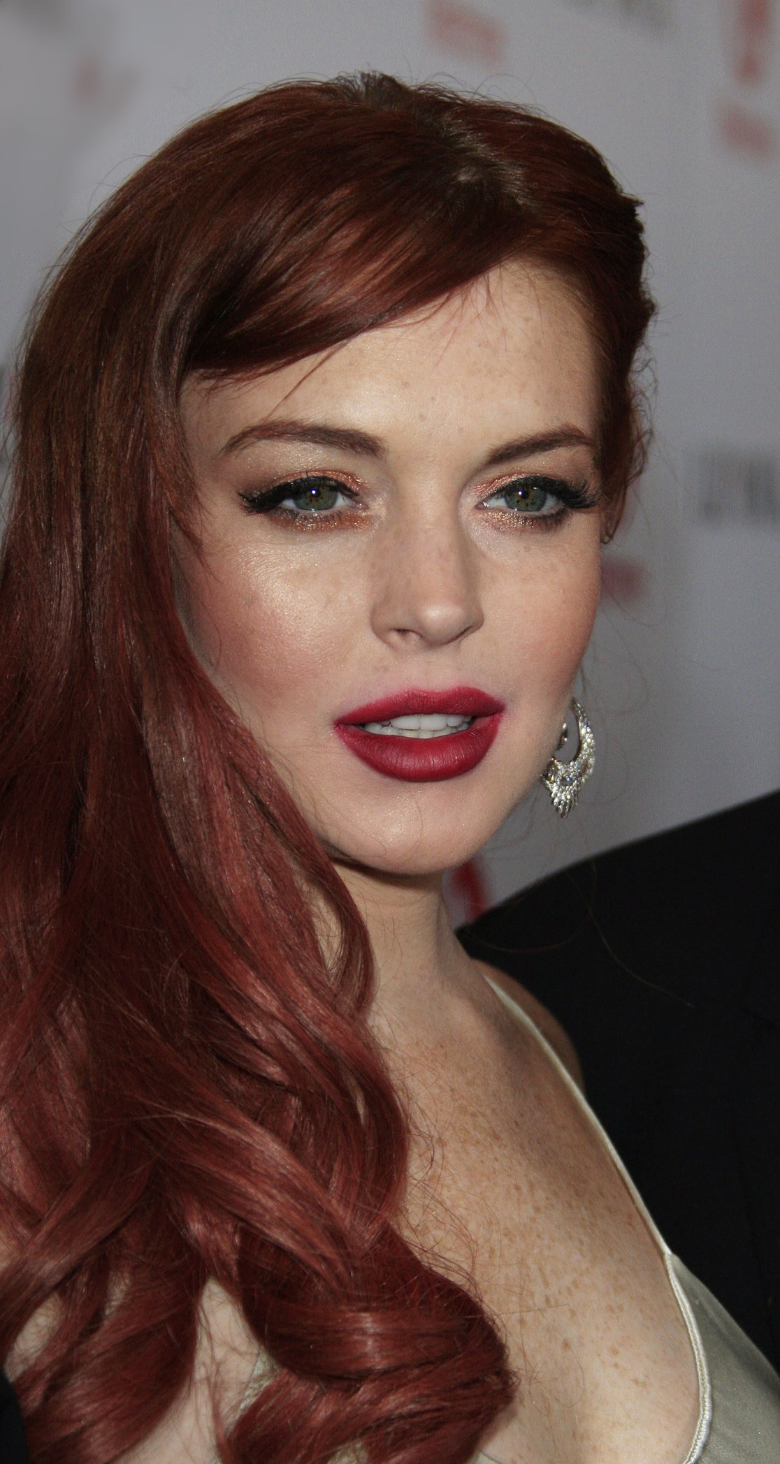 Lindsay Lohan  Liz & Dick  Los Angeles Premiere (November 20, 2012) 
