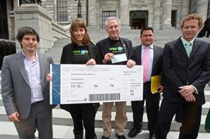 Lucy Lawless - $5,000 check for NZ PM John Key 11/18/09  