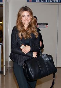 Maria Menounos – LAX airport arrival in LA 10/15/13  