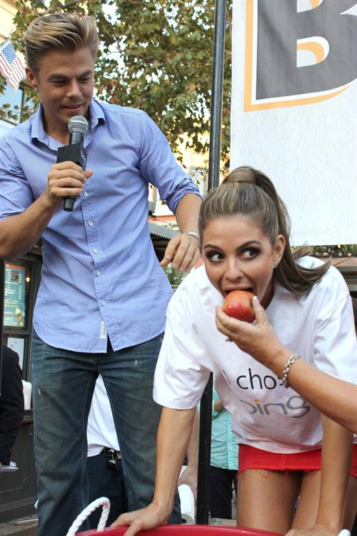 Maria Menounos - Promotes Bing at The Grove - September 13, 2012