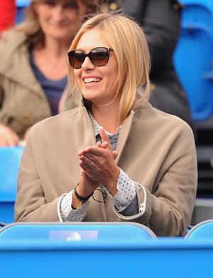 Maria Sharapova Watches her boyfriend on day one of the AEGON Championships at Queens Club in London - June 10, 2013 