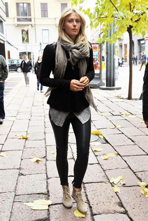 Maria Sharapova Giorgio and Roberta Armani meet tennis star Maria Sharapova at Armani's palace. November 30, 2012 