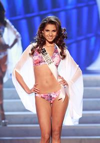 Marie Payet [Miss France Universe 2012] 2012 Miss Universe Pageant in Las Vegas (Dec 19, 2012) 