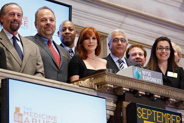 Melissa Gilbert Visits The New York Stock Echange (Sep 25, 2012) 