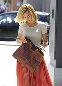 Mena Suvari - Out for lunch at Planet Raw in Santa Monica - August 21, 2012