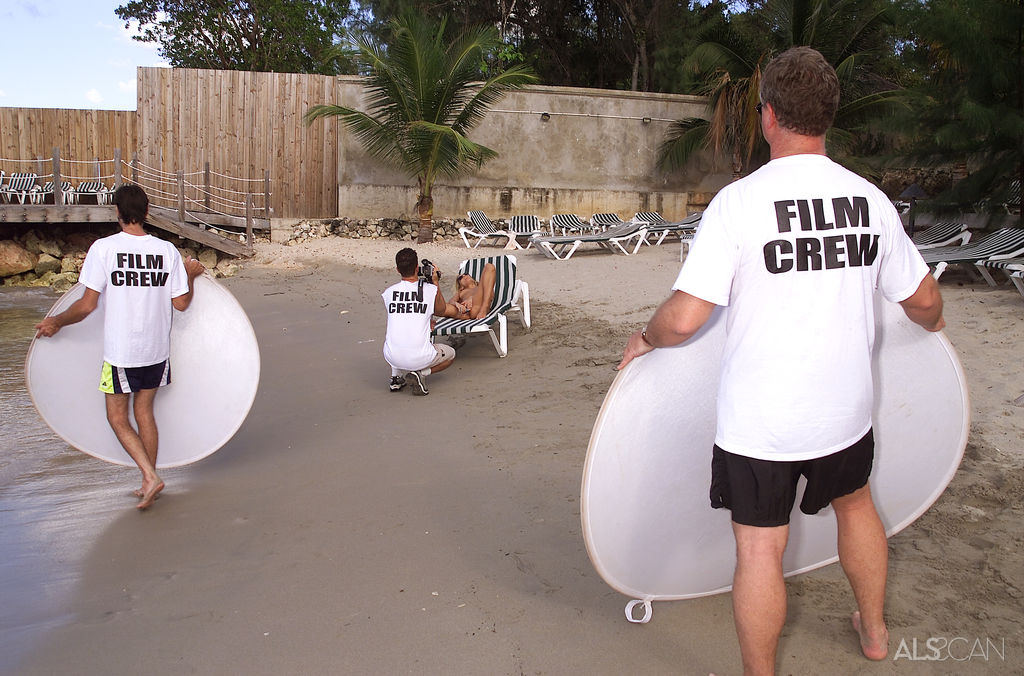 Sandy in  Sandy on the Sand  for ALS Scan
