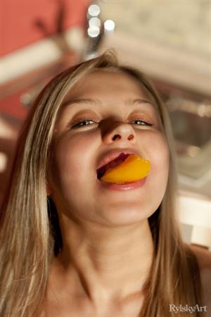 Luciana A Pictures Luciana in Peachi for Rylsky Art