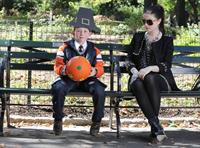 Michelle Trachtenberg on the Set of Gossip Girl in Central Park - September 24, 2012 