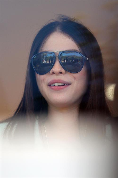 Michelle Trachtenberg - Shopping at intermix in Malibu - July 29, 2012