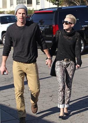 Miley Cyrus at Starbucks in Toluca Lake 12/22/12 
