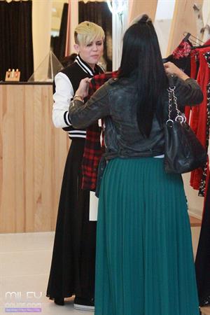 Miley Cyrus shopping at Reformation in West Hollywood 11/9/12