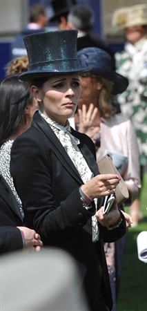 Mischa Barton - Epsom Derby in Epsom, England, June 2, 2012