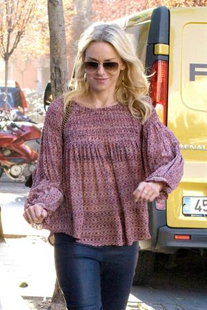 Naomi Watts Shopping in Madrid - October 8, 2012 