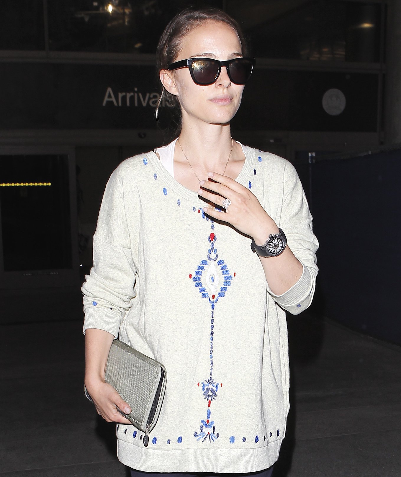 Natalie Portman Pictures Natalie Portman arrives at LAX Airport - May 30, 2013