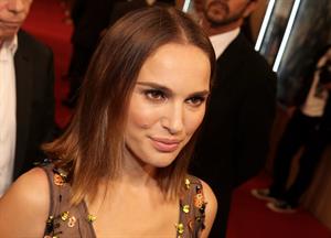 Natalie Portman  Thor: The Dark World  Premiere in Paris 10/23/2013 
