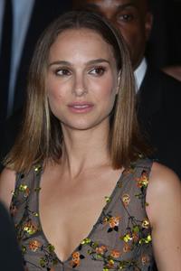Natalie Portman  Thor: The Dark World  Premiere in Paris 10/23/2013 