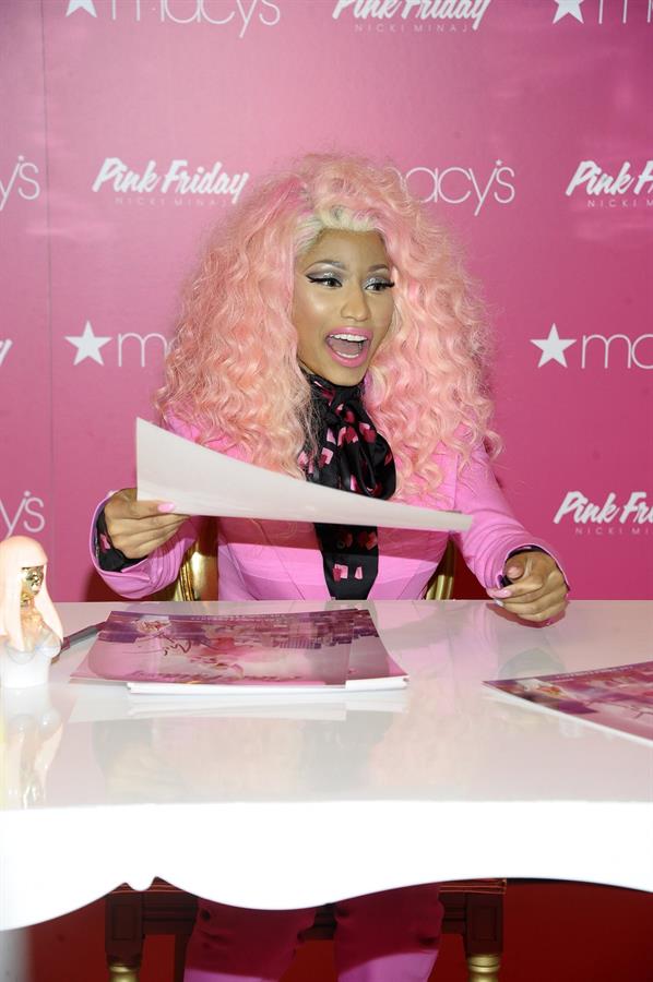 Nicki Minaj  Pink Friday  Fragrance Holiday Season Celebration in New York City (November 20, 2012) 