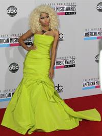 Nicki Minaj American Music Awards (November 18, 2012) 