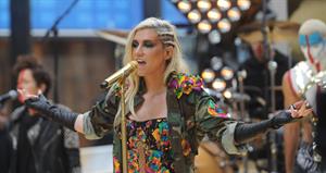 Kesha Performs on the Today Show in New York City (November 20, 2012) 