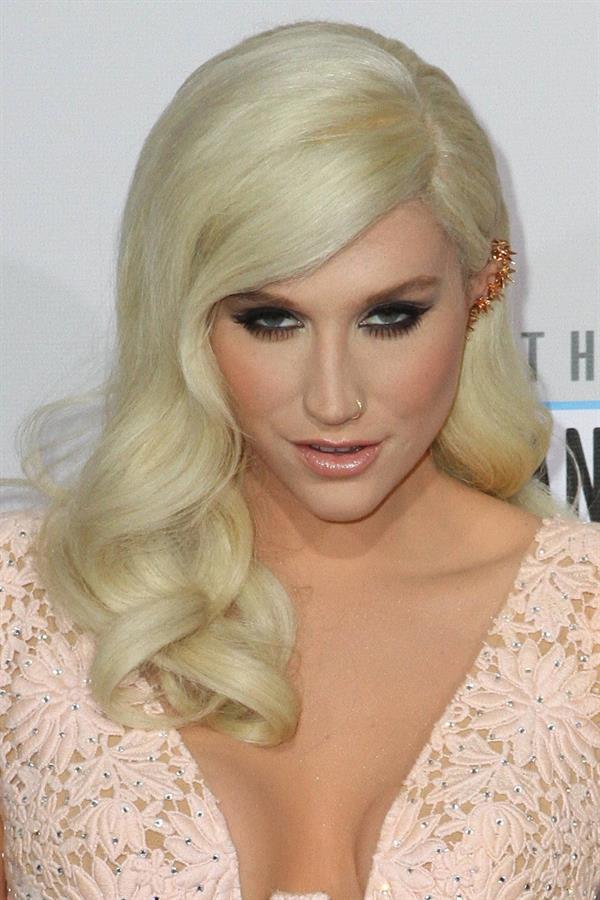 Kesha at the American Music Awards (November 18, 2012) 