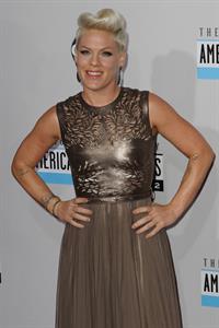 Pink American Music Awards (November 18, 2012) 