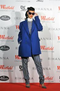 Rihanna Westfield Stratford Lights London Switch On (November 19, 2012) 