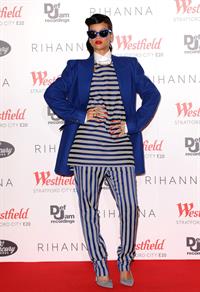 Rihanna Westfield Stratford Lights London Switch On (November 19, 2012) 