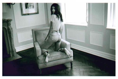 Emily Ratajkowski - ass