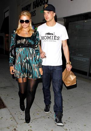 Paris Hilton Stops by Il Pastaio in Beverly Hills March 4, 2013 