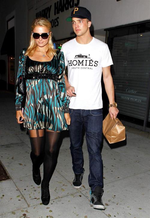 Paris Hilton Pictures Paris Hilton Stops by Il Pastaio in Beverly Hills March 4, 2013