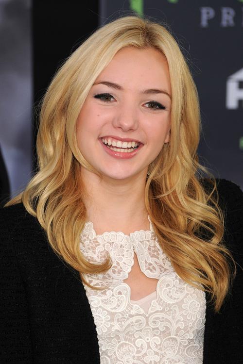 Peyton List Frankenweenie premiere LA 9/24/12 