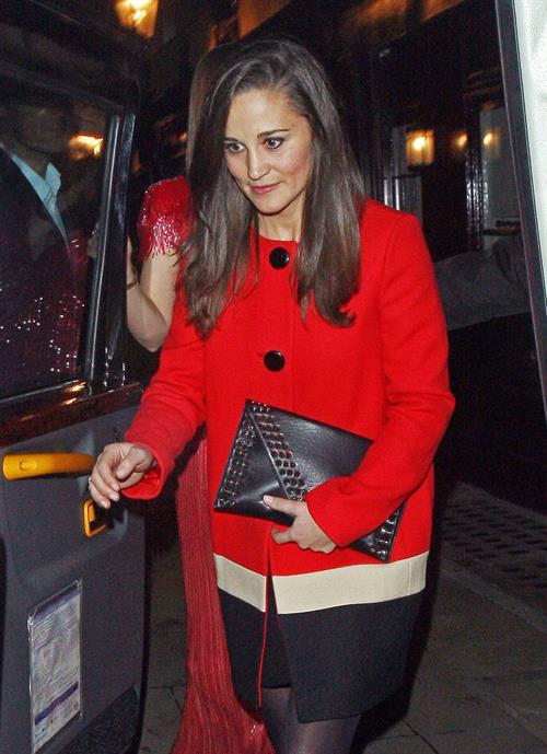 Pippa Middleton Leaving Loulou's nightclub in London - November 1, 2012