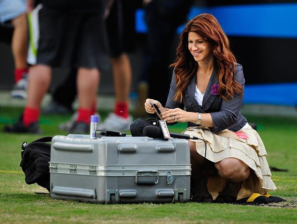 Rachel Nichols At the New York Giants and the Carolina Panthers Game in Charlotte, North Carolina (September 20, 20 