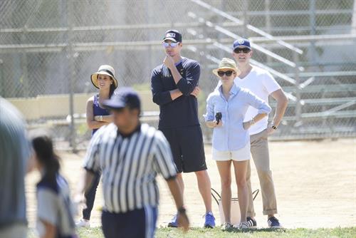 Reese Witherspoon Plays football with husband in Los Angeles (May 11, 2013) 