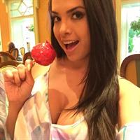 Franchesca del Carpio taking a selfie