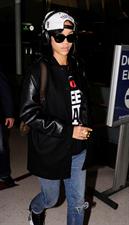 Rihanna Arrives back in Los Angeles after a flight form New York City June 3, 2012