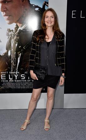 Saffron Burrows  Elysium  Los Angeles Premiere - Westwood, Aug. 7, 2013 