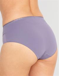 Talita Correa in lingerie - ass