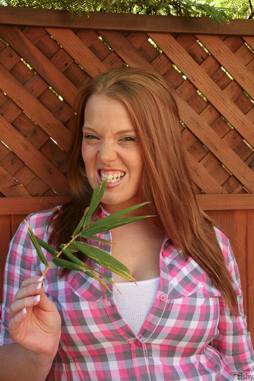 Sierra Skye - Curvy All Natural Red Hot Hottie