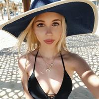 Maria Domark in a bikini taking a selfie