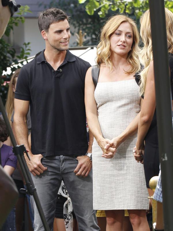 Sasha Alexander - Interview for the show EXTRA at The Grove - LA - 08.13.2012