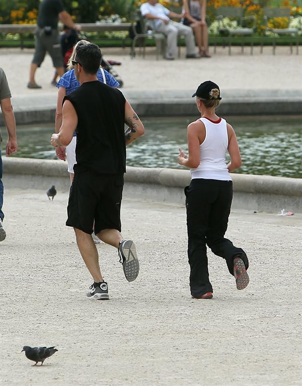 Scarlett Johansson - Jogging in the Jardin du Luxembourg in Paris on August 20, 2012