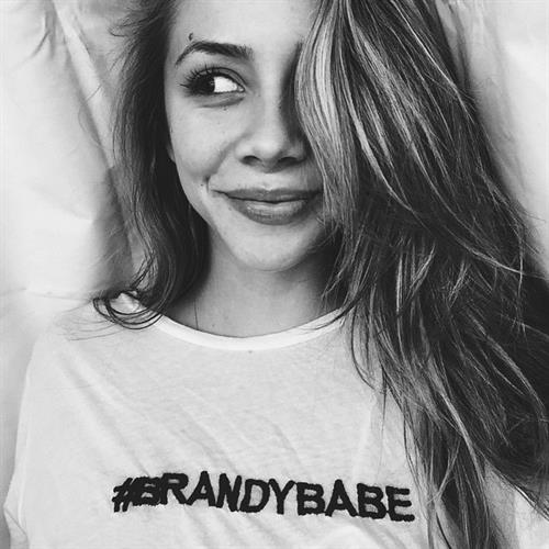 Paige Jimenez taking a selfie