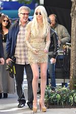 Taylor Momsen On Set of 'Gossip Girl' in New York City (10/16/12) 