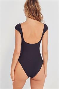 Camila Morrone - ass