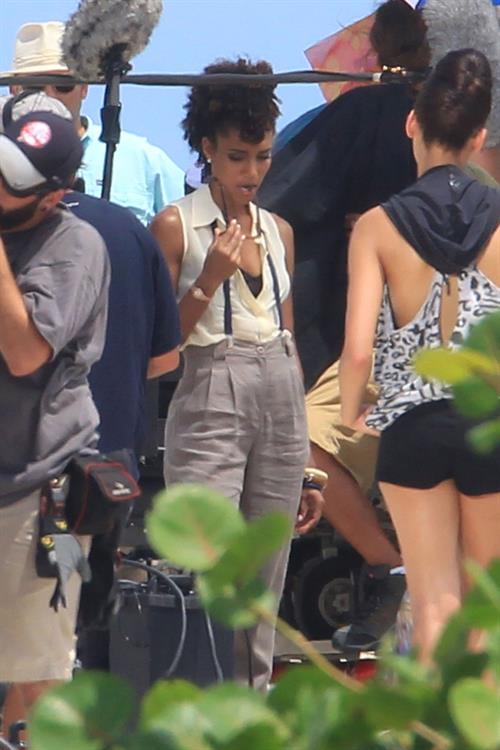 Minka Kelly, Annie Ilonzeh and Rachael Taylor film Charlie's Angels on a beach in Miami 02-09-11 