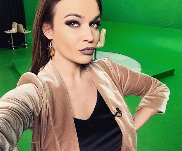 Alena Vodonaeva taking a selfie