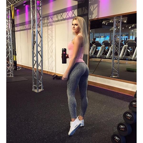 Anna Nyström in Yoga Pants taking a selfie and - ass